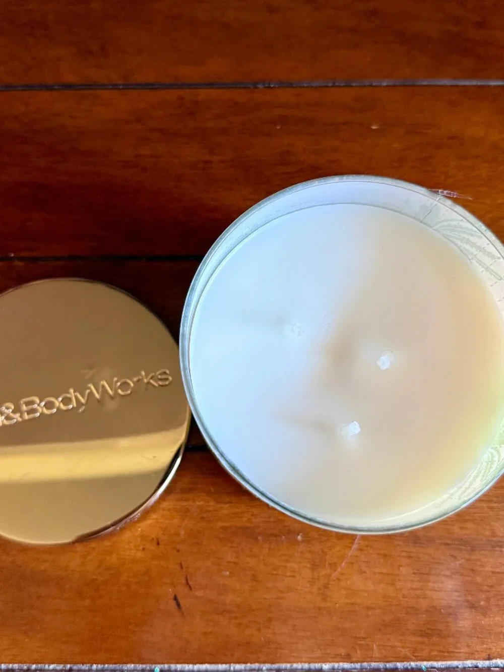 NEW WAIKIKI  BEACH COCONUT 3-Wick Candle Bath & Body Works - Picture 2 of 3